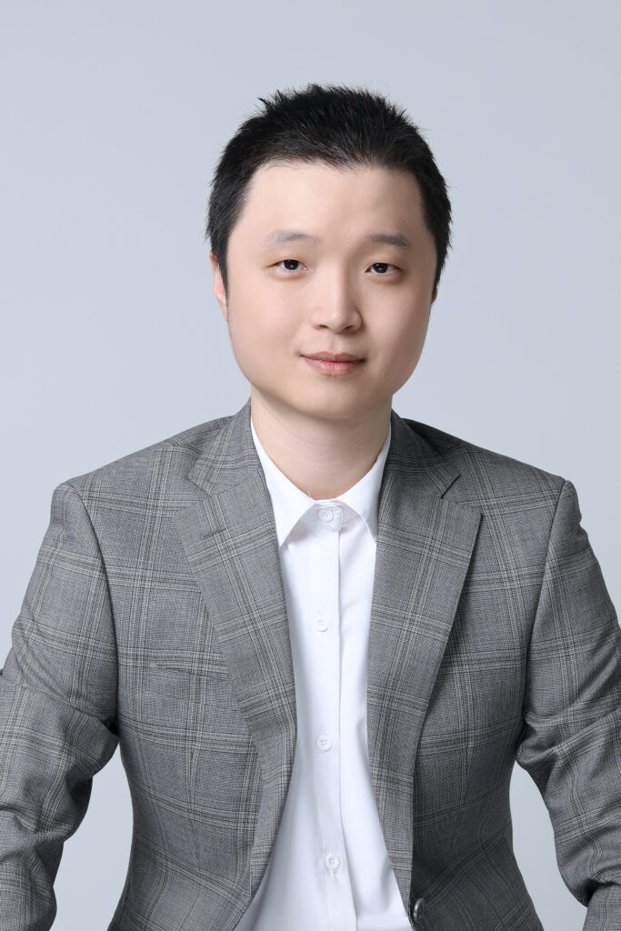 Vergil Chen Sales Representative